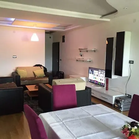 Lux City Center דירה סקופיה